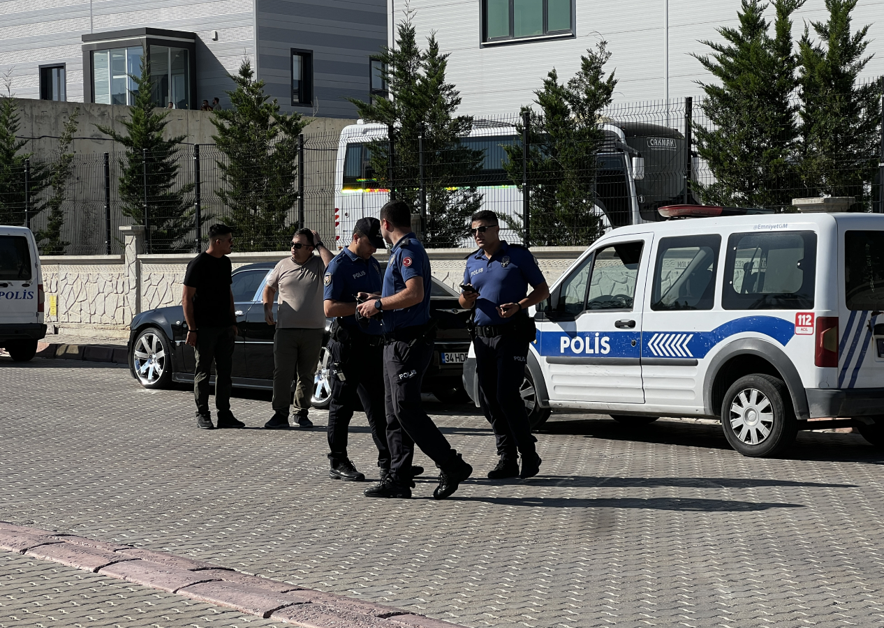 Fabrika bahçesinde kadın cinayeti! Kayserili fabrika işçisi Hatice Gül öldürüldü