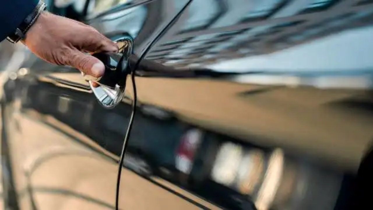 İşçiler arabalara el koydu! Audi işçisi: Üreten biziz kullanan biz olacağız
