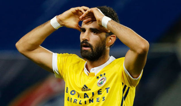 Fenerbahçe Alper Potuk'u ezeli rakibine kaptırıyor!