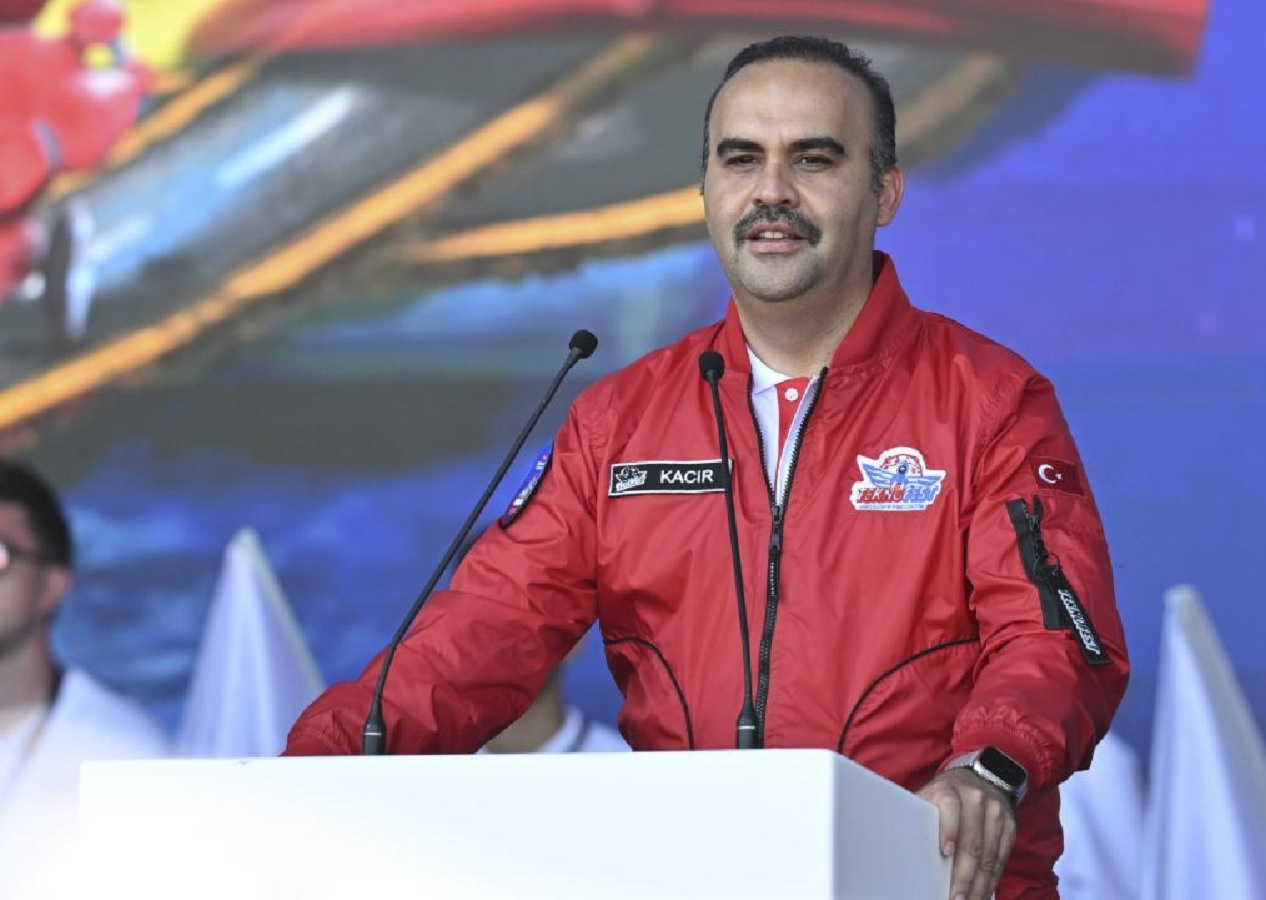 Bakan Kacır: TEKNOFEST yarışmalarından yeni Aziz Sancar, Selçuk Bayraktar ve Alper Gezeravcı çıkacak...