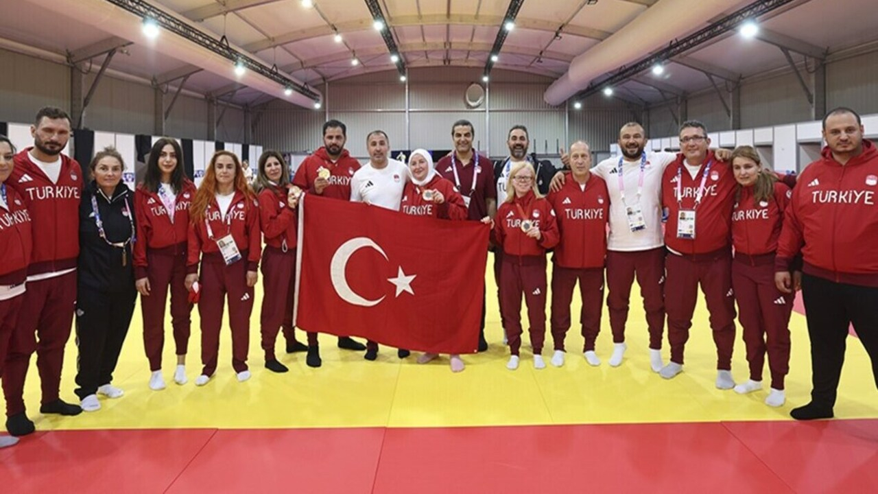 Türkiye, Paris 2024 Paralimpik Oyunları'nı tarihi dereceyle kapattı!