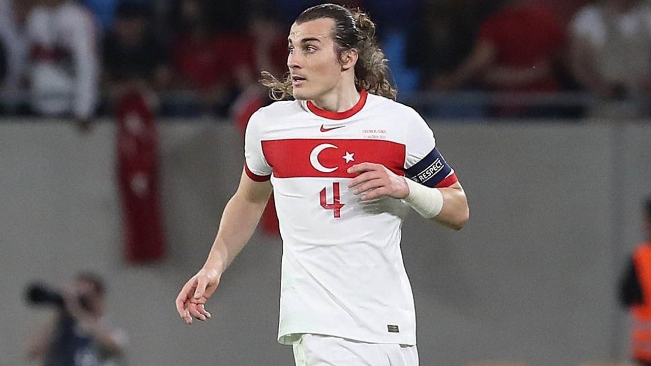 A Milli Takım'da Çağlar Söyüncü'den kötü haber! İzlanda maçında forma giyemeyecek