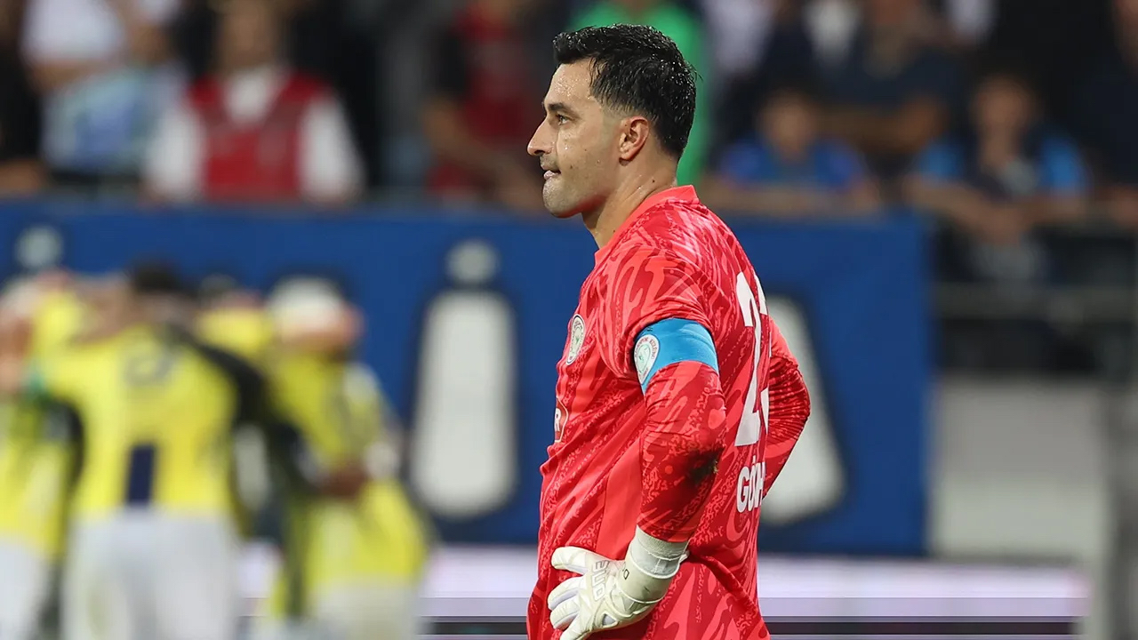 Fenerbahçe maçında yediği goller sonunu getirdi! Gökhan Akkan'ın yeni takımı belli oldu