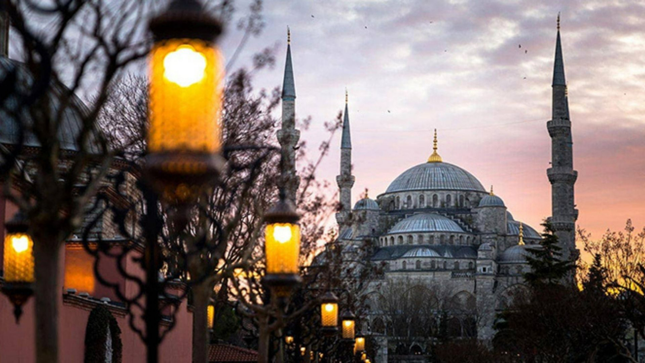 Dualı ve anlamlı kandil mesajları! Mevlid Kandili mesajları 2024!