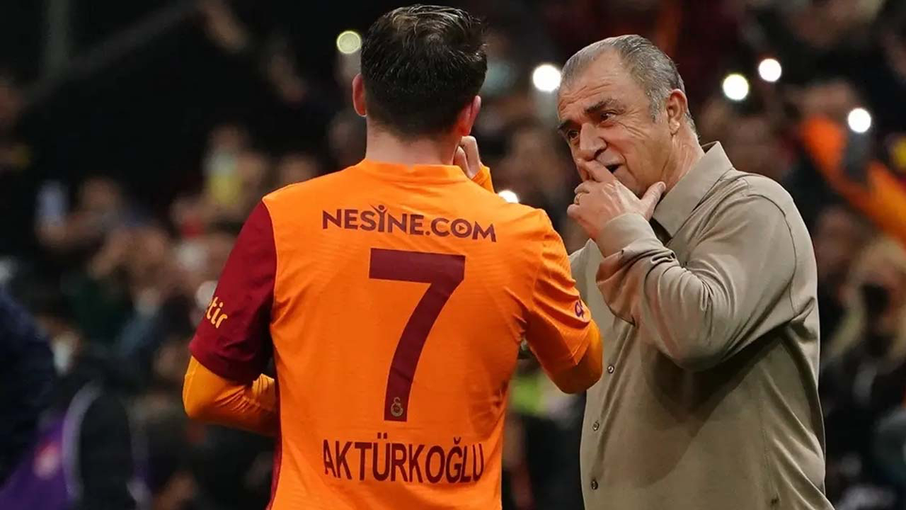 Fatih Terim Kerem Aktürkoğlu'nun Galatasaray'a nasıl transfer olduğunu ilk kez açıkladı! "Hocası beni aradı ve bu işi bitirdik! Ona teşekkür ediyorum"