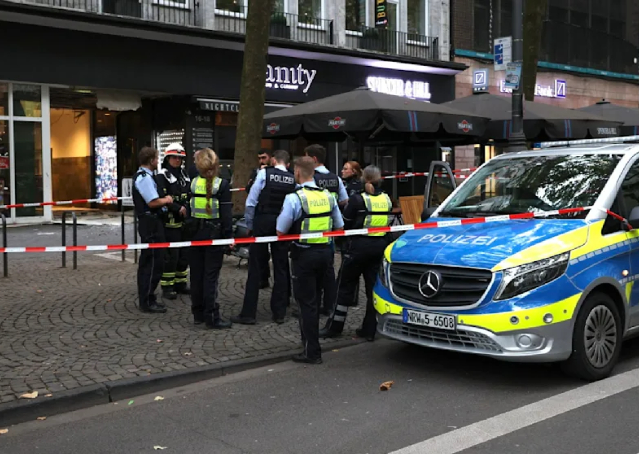 Köln'de Türkler'e ait eğlence mekanında patlama