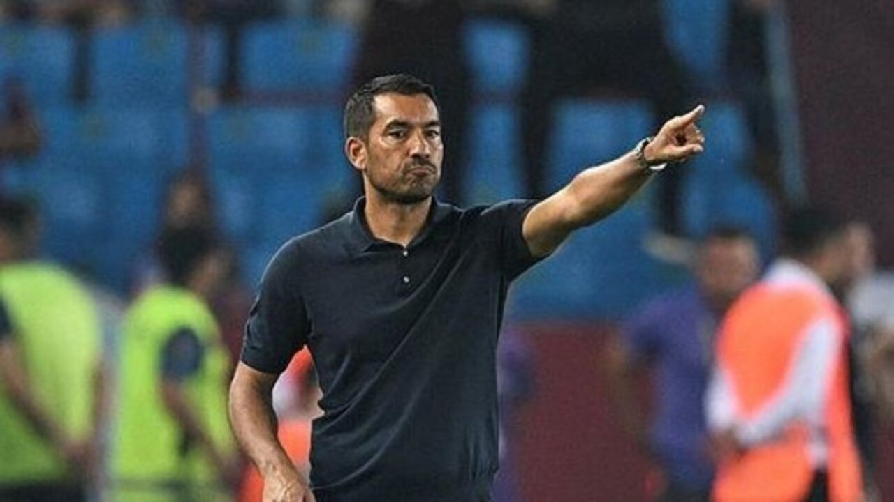 Giovanni van Bronckhorst'tan oyuncularına tepki: Hızlı hareketler yapmamız gerekiyordu!