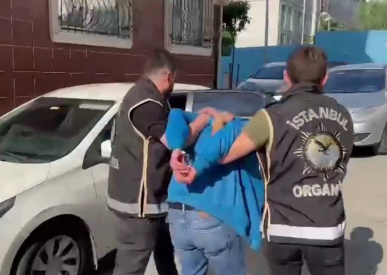 Elebaşılığını Abdurrahman Ay'ın yaptığı organize suç örgütüne operasyon! 8 şüpheliden 6'sı tutuklandı