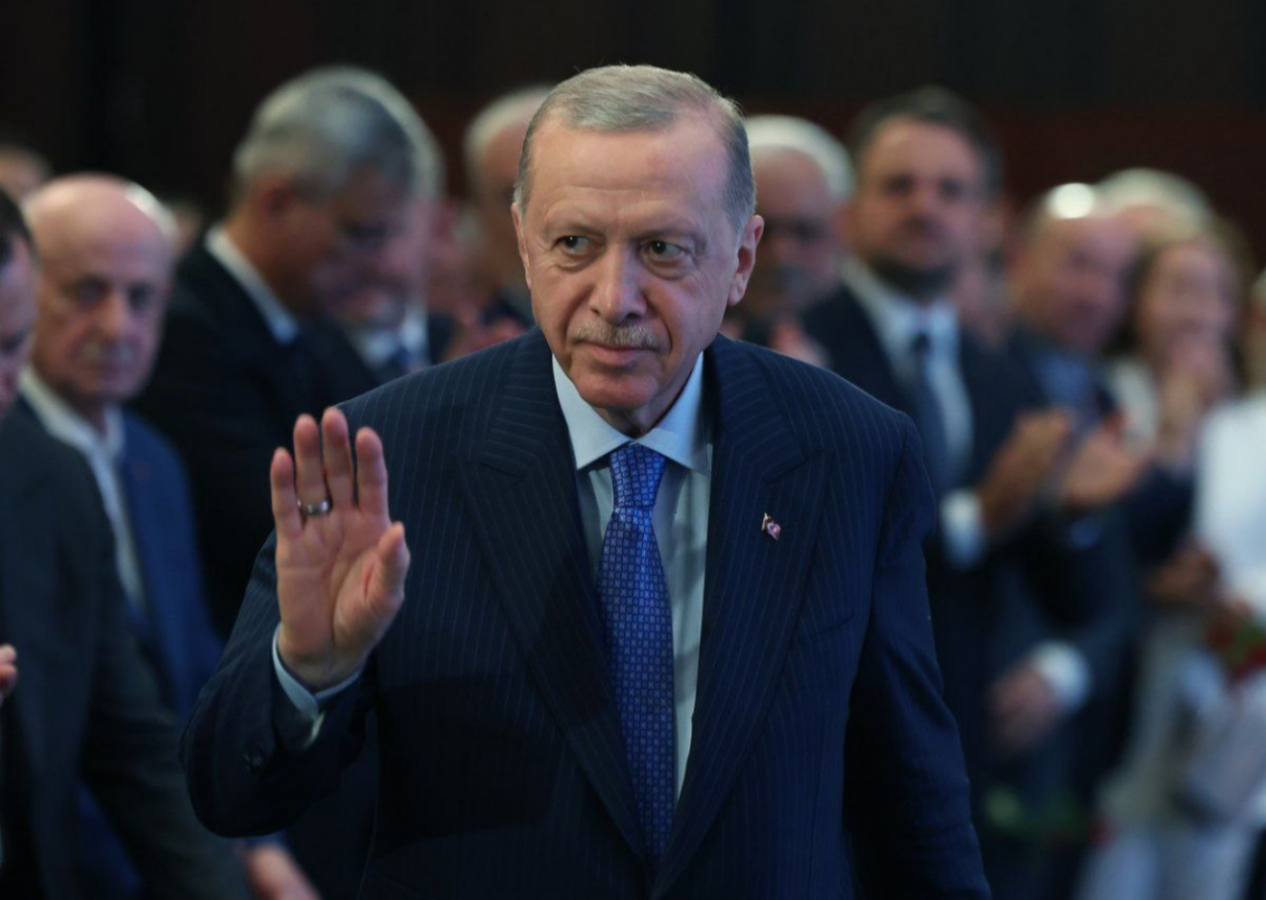 Cumhurbaşkanı Erdoğan'dan Anayasa'nın ilk 4 maddesi ile ilgili tartışmalara tepki: Partimizin böyle bir gündemi yoktur!