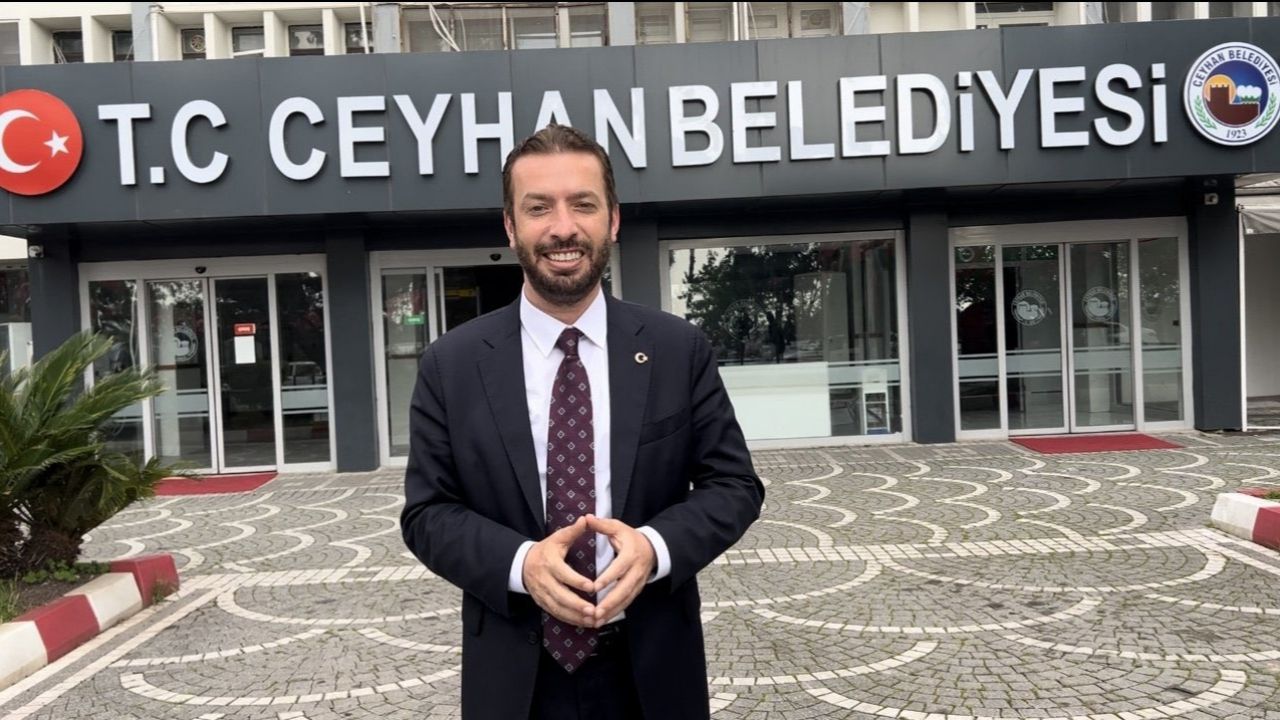 CHP'li Ceyhan Belediye Başkanı Kadir Aydar'a siyasi yasak