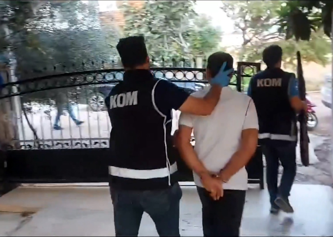 Elebaşılığını Beratcan Gökdemir'in yaptığı suç örgütüne KUYU-27 Operasyonu! 32 şüpheli yakalandı