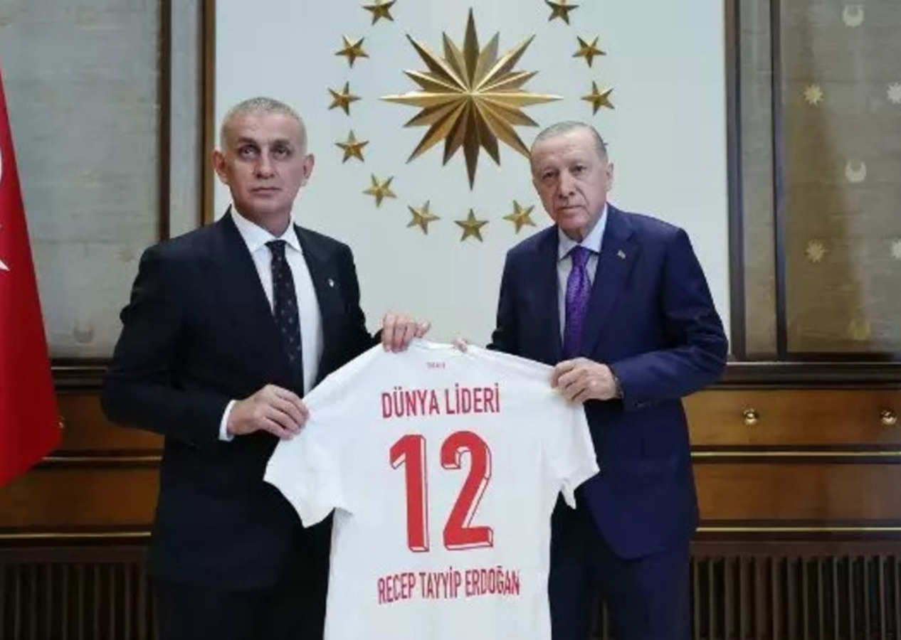 Cumhurbaşkanı Recep Tayyip Erdoğan, TFF Başkanı İbrahim Hacıosmanoğlu'nu kabul etti!