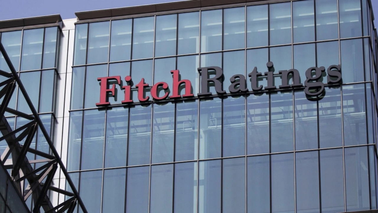 Durgunluk riski var! Fitch: Daha fazla  faiz indirimi lazım