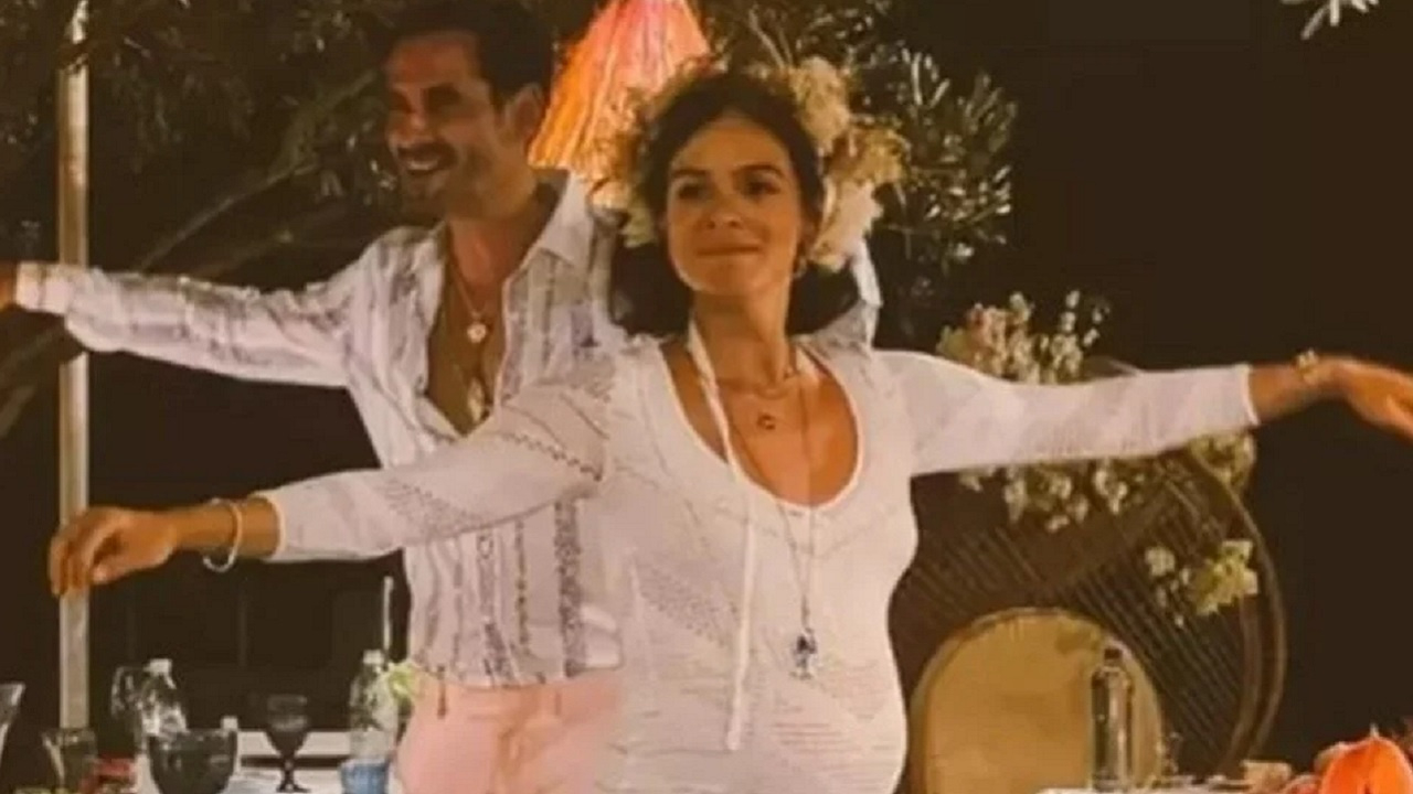 Özge Özpirinçci'den Burak Yamantürk'e evlilik yıl dönümü mesajı: "3. yılımız kutlu olsun kocacığım"