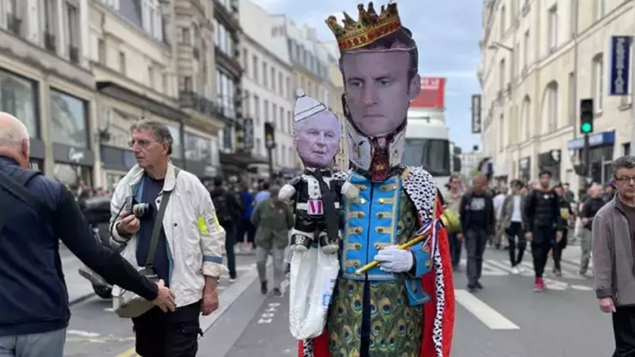 Fransa'da halk sokakta! Yeni kabine açıklandı