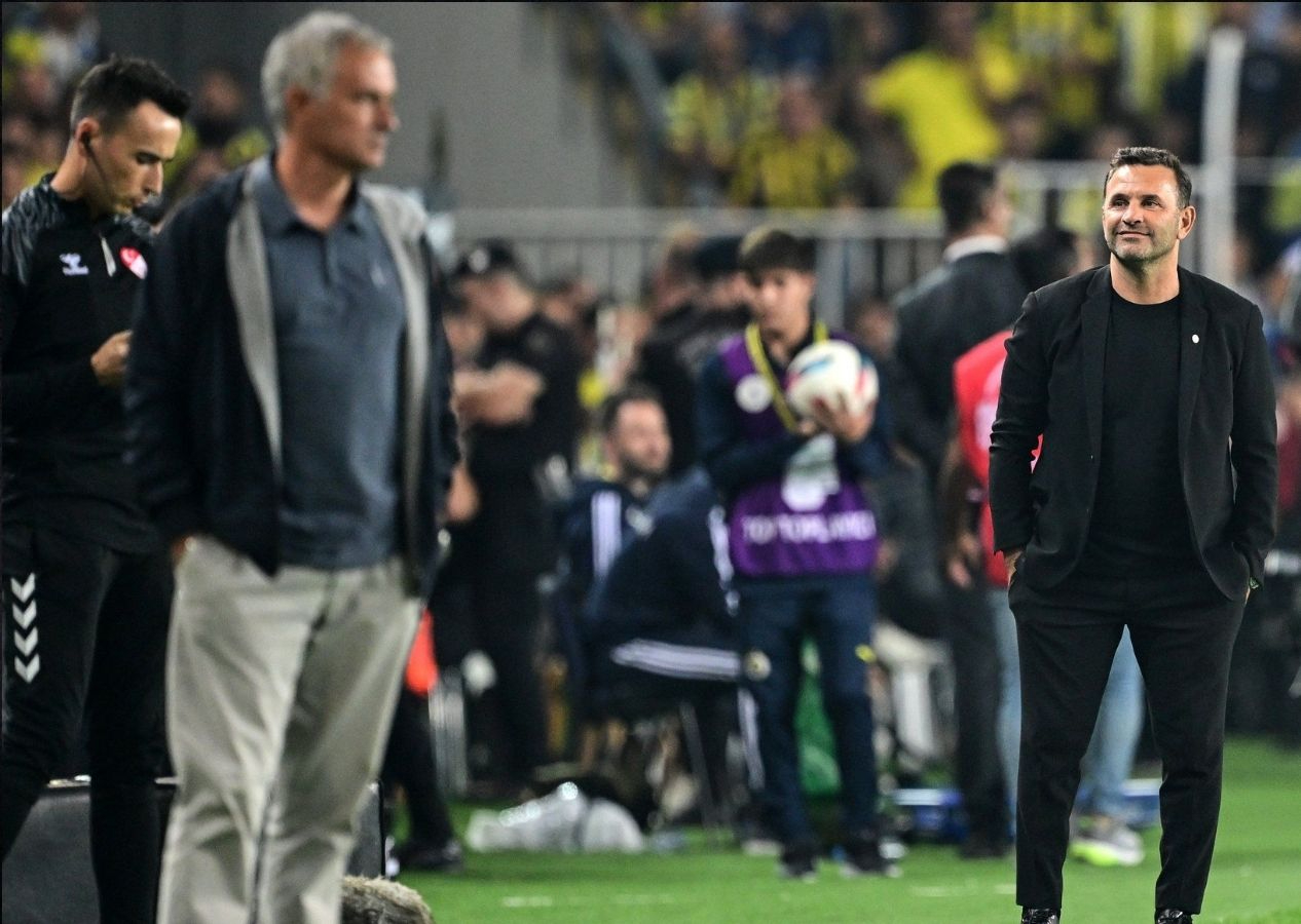 Sosyal medya sallandı: Okan Buruk'tan Jose Mourinho'ya çok konuşulan bakış!