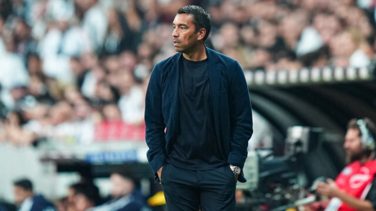 Giovanni van Bronckhorst dikkat çeken açıklama: Bazen gol geç gelir ama...