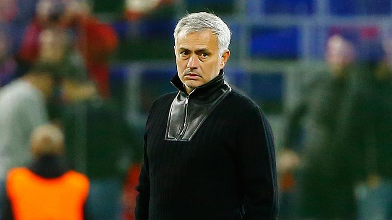 Jose Mourinho, Galatasaray maçının ardından basın toplantısına katılmama nedenini açıkladı!