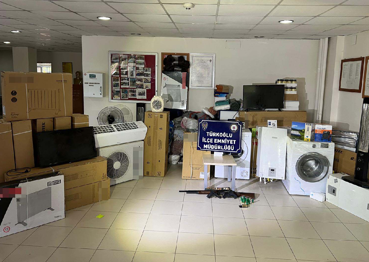 Kahramanmaraş'ta deprem yardımlarını satan 1'i öğretmen 4 kişi tutuklandı