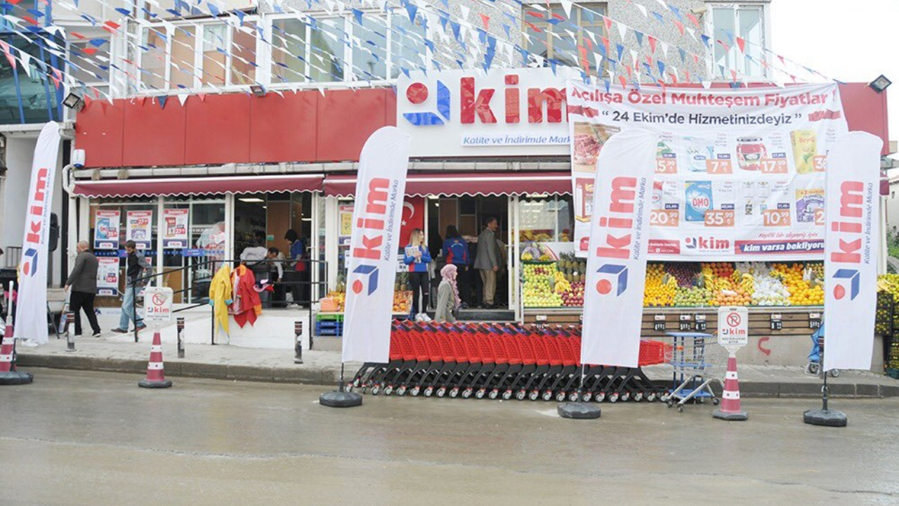Dev market zinciri İstanbul'da 3 şubesini kapatma kararı aldı