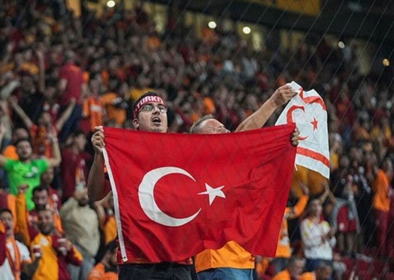 Galatasaray taraftarından 'Konstantinopolis' paylaşımına gönderme!