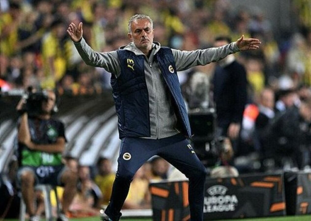 Jose Mourinho'dan öz eleştiri: Futbolda dalga geçemezsiniz!
