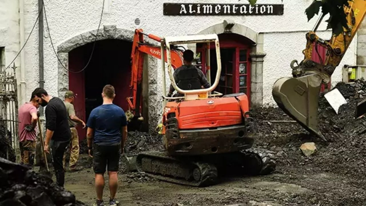 Fransa'yı esir aldı alarm verildi! Şiddeti artıyor... 6 şehirde uyarı üstüne uyarı!