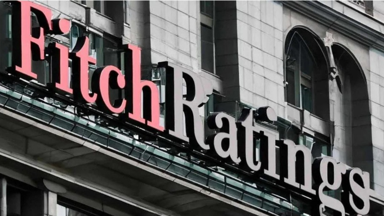Fitch, Türkiye Varlık Fonu ve 8 belediyenin kredi notunu yükseltti