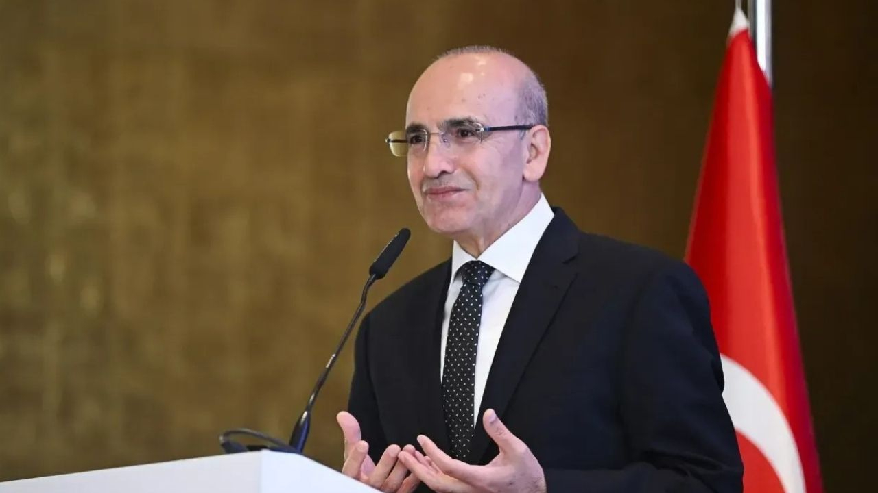 Enflasyon için tarih verdi! Bakan Şimşek'ten açıklama: Kalıcı şekilde düşmeye devam edecek!