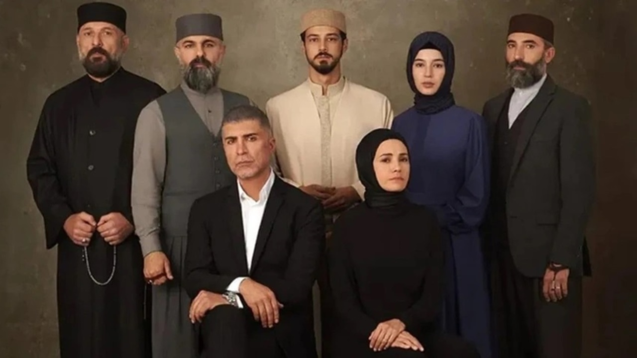 Kızıl Goncalar dizisinde Mira Zeynep'e kardeş olduklarını açıklıyor! İşte yeni bölümden ipuçları...