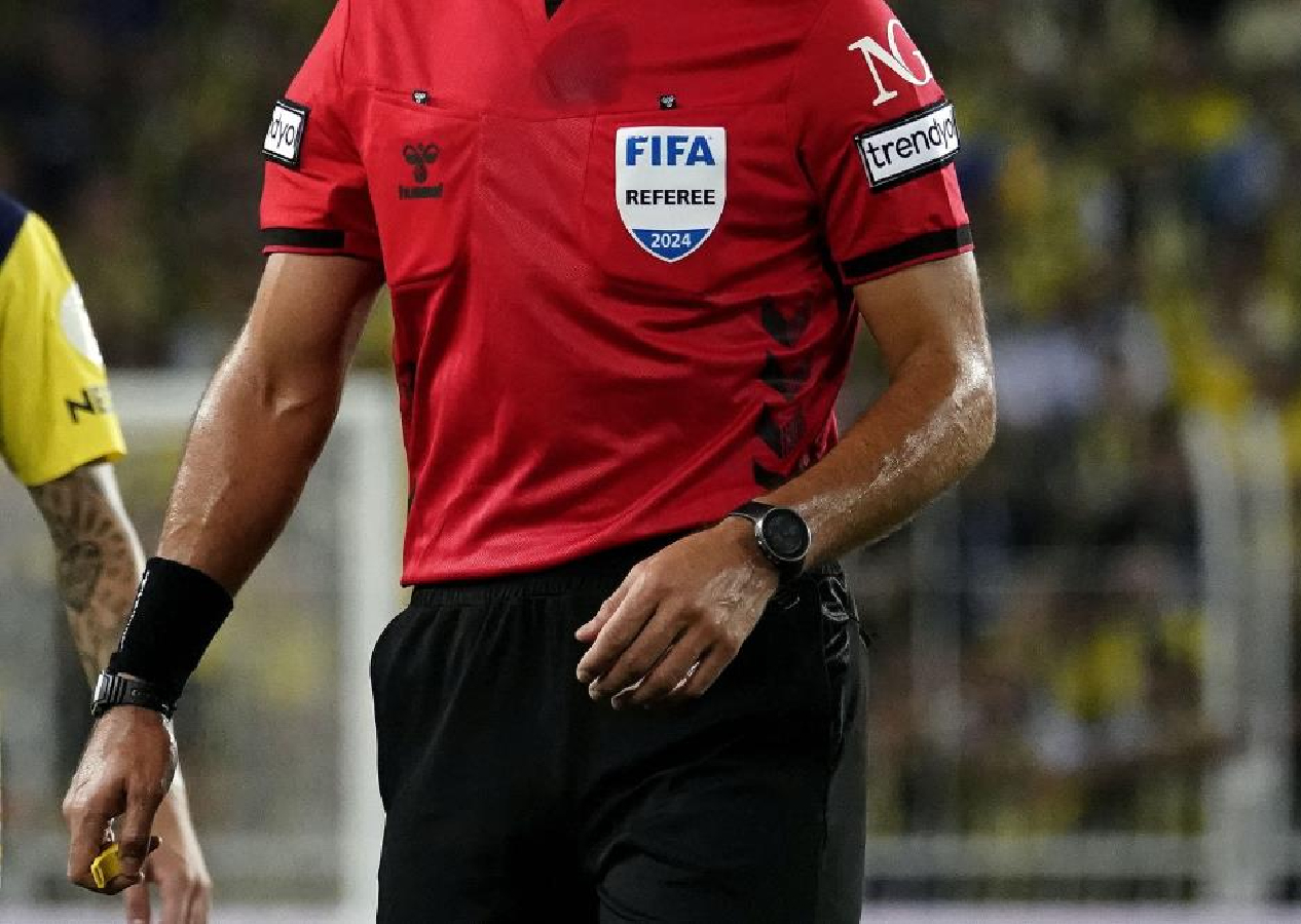 Süper Lig'de 8. haftanın hakemleri açıklandı; açılış maçında düdük Burak Pakkan'da