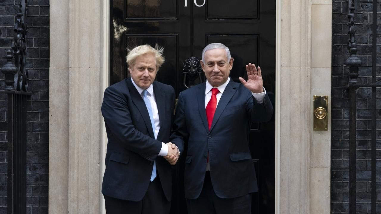 Boris Johnson Netanyahu'nun ziyaretinden sonra banyoda dinleme cihazı buldu!
