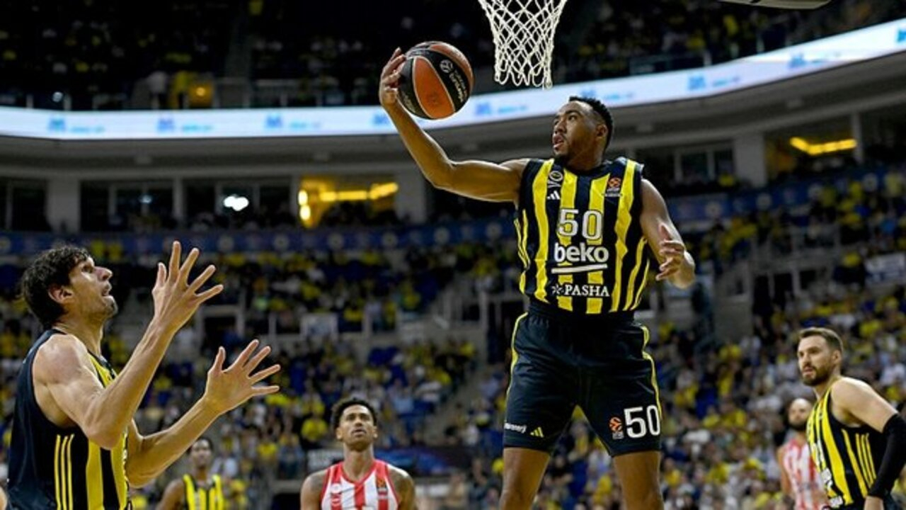 Fenerbahçe hata yapmadı, EuroLeague'e galibiyetle başladı! Fenerbahçe Beko 82 - 71 Olympiakos | Maçın özeti