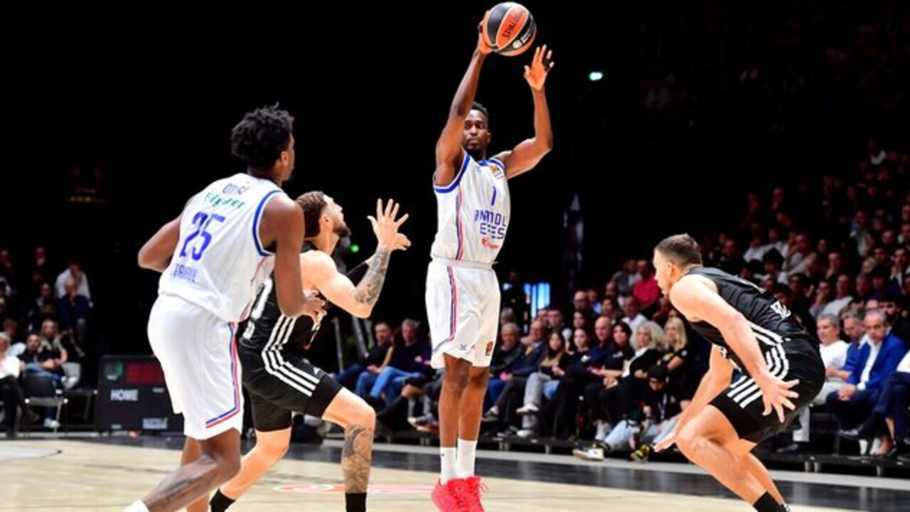 Anadolu Efes yan baktırmadı, EuroLeague'i galibiyetle açtı! Virtus Bologna 67 - 76 Anadolu Efes | Maçın sonucu