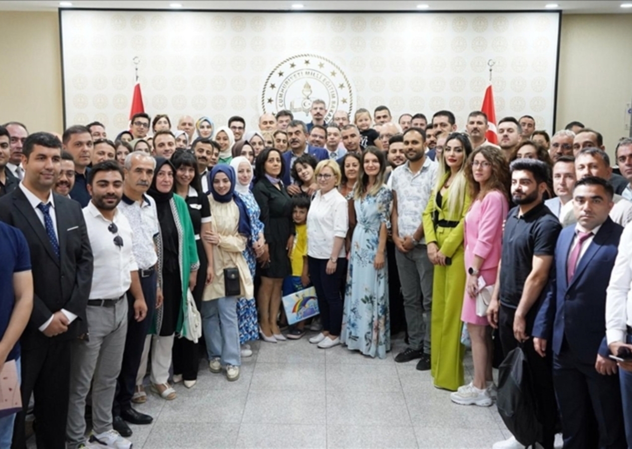 Milyonlarca öğretmeni yakından ilgilendiren teklif TBMM'den geçti!