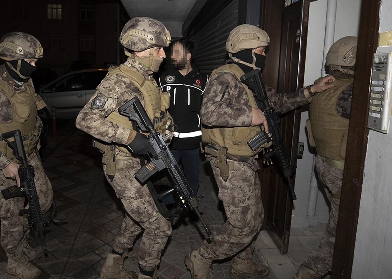 Zehir tacirlerine NARKOÇELİK-43 Operasyonu! 335 şüpheli yakalandı, tonlarca uyuşturucu madde ele geçirildi
