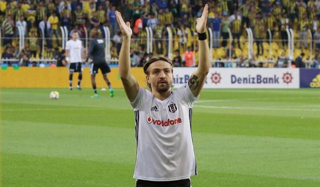 Caner Erkin'den derbi öncesi Kadıköy'de olay hareket!