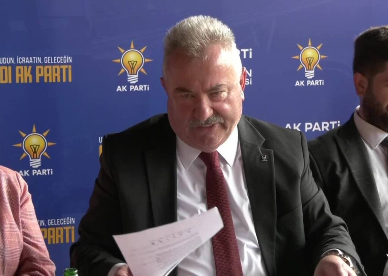 Rize AK Parti İl Başkanı Yılmaz Katmer’in ne dediğini kimse anlamadı!