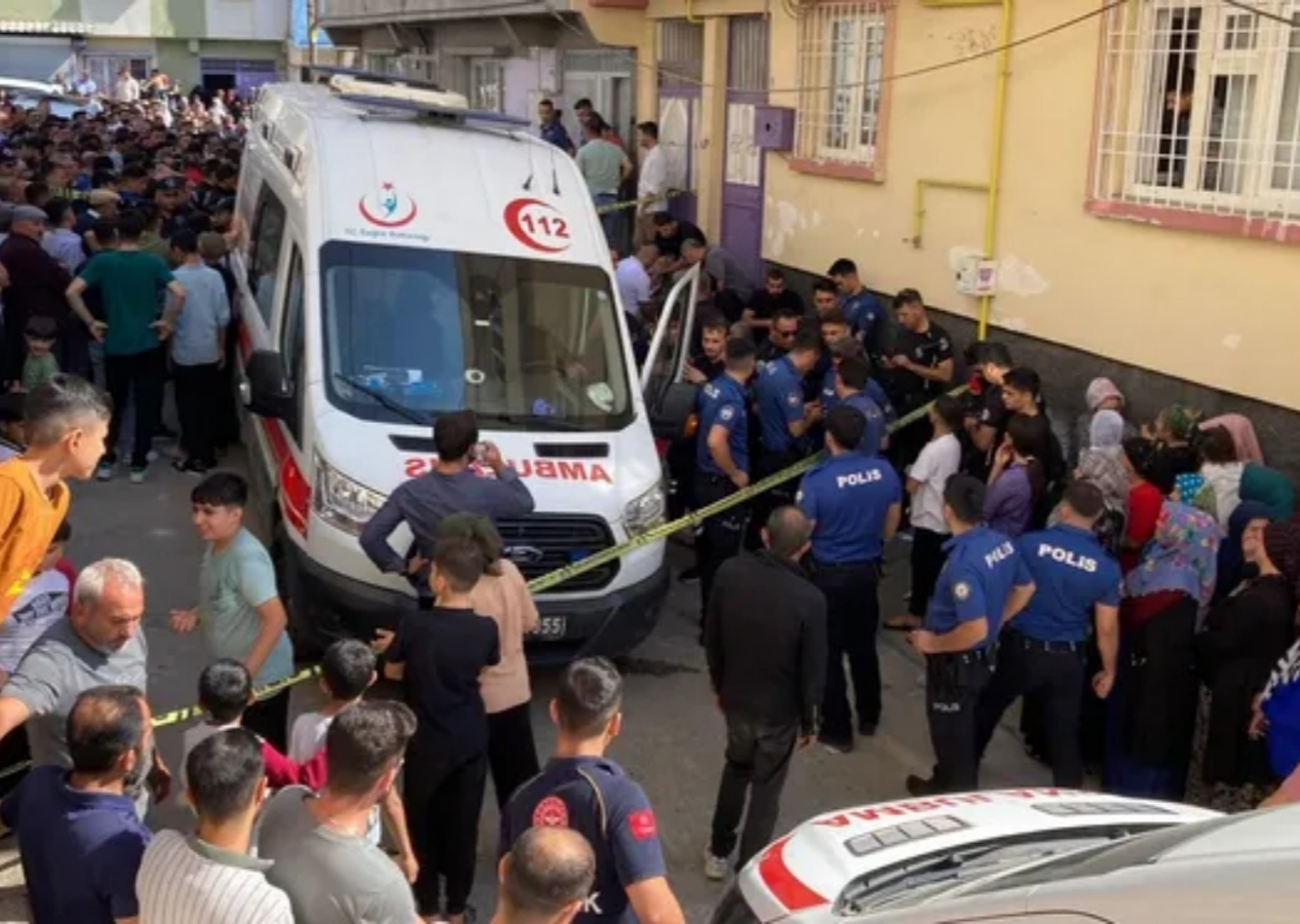 Gaziantep'te aile katliamı: Eşini ve 4 çocuğunu vurup intihar etti!