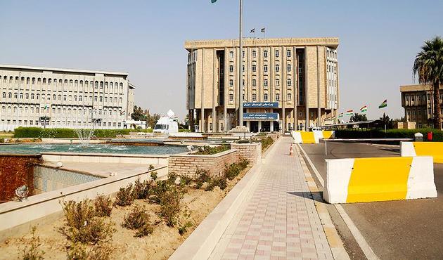 Erbil sokaklarına sözde Kürdistan haritaları asıldı!