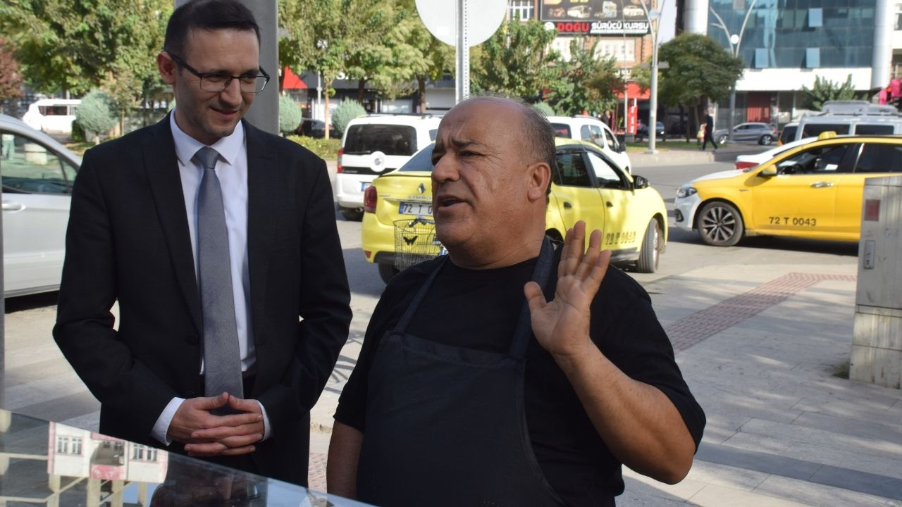 Çiğ köfte ustası Ekinci'nin 'Sayın hırsız' videosu viral olmuştu! Bisiklet bulundu!