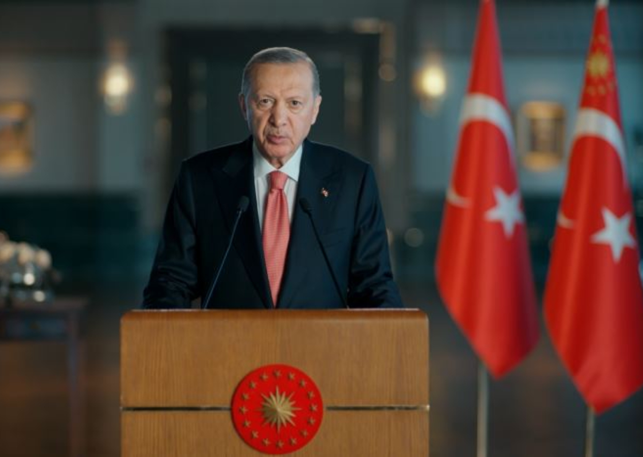 Cumhurbaşkanı Erdoğan: Otoyol uzunluğumuzu ise 8 bin 300 kilometrenin üzerine çıkarmayı hedefliyoruz