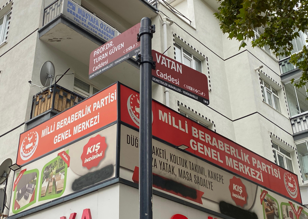Milli Beraberlik Partisi'nde uyuşturucu partisi: Ankara'daki genel merkeze yapılan baskında 7 gözaltı