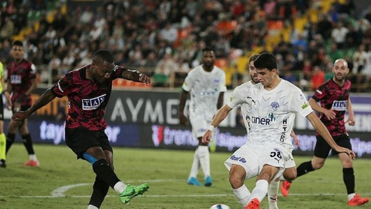 Kasımpaşa erken kesti bileti, deplasmanda galip geldi! Alanyaspor 1 - 2 Kasımpaşa | Maçın özeti