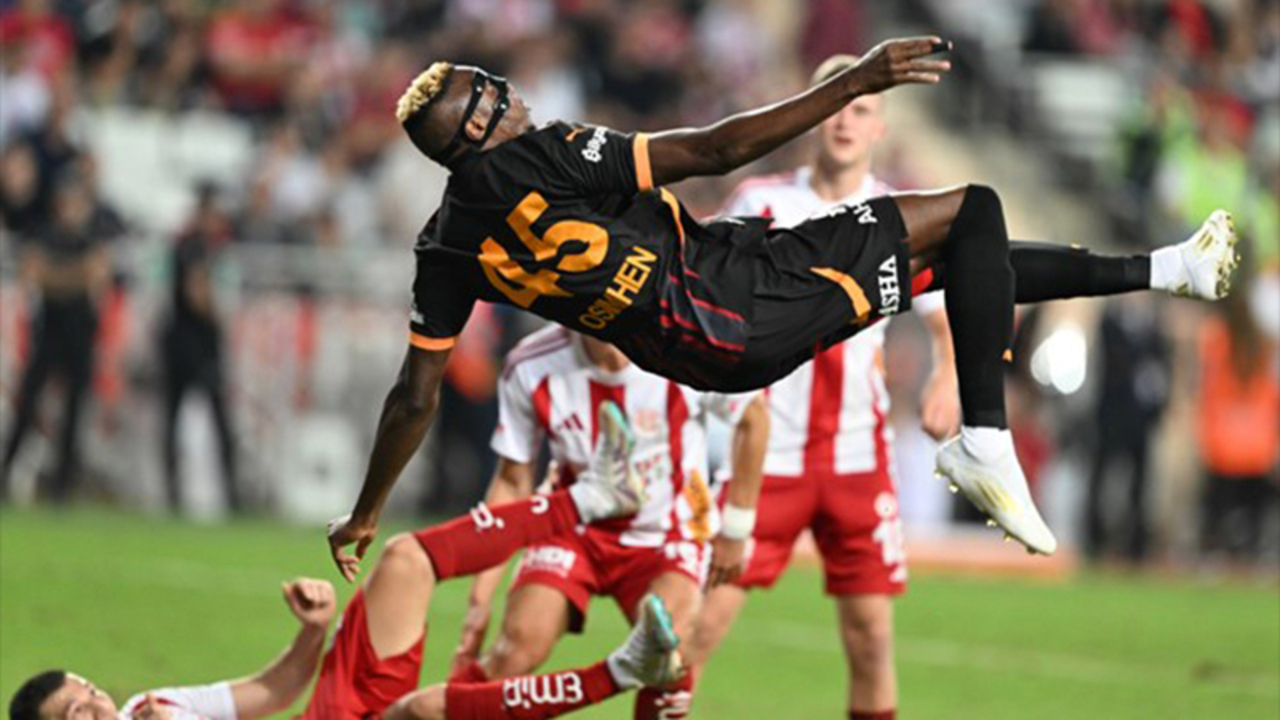 Victor Osimhen'den ağızları açık bırakan gol: Puskas Ödülü'ne aday olabilir!