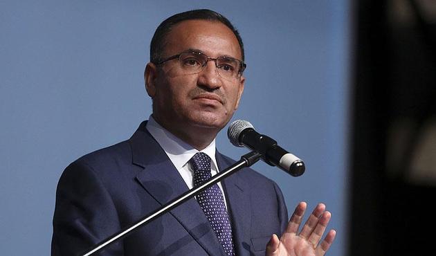 Bozdağ: Türkiye referandumun iptalini istiyor, ertelenmesini değil!
