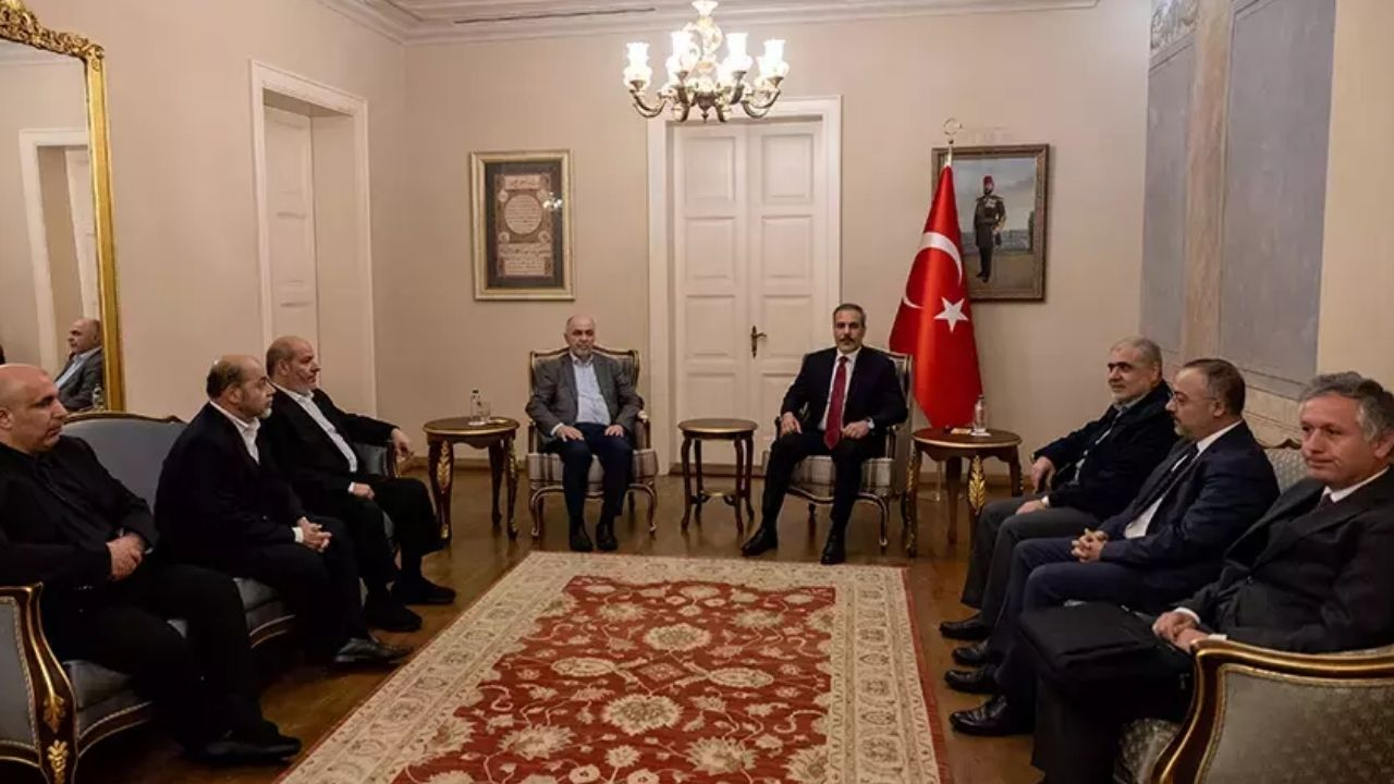 Dışişleri Bakanı Hakan Fidan, Hamas üyeleri ile bir araya geldi