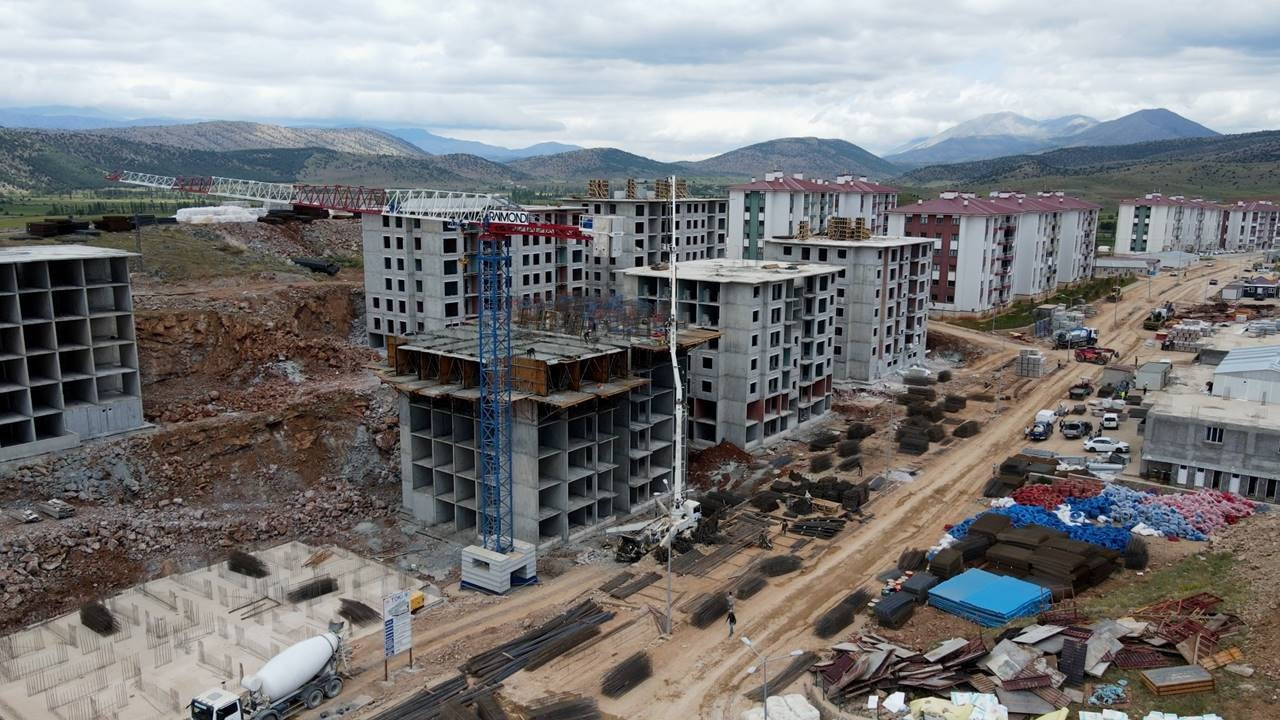 Meteoroloji 31 Ekim 2024 deprem bölgesi hava durumu raporu yayınlandı! İşte 11 ilde beklenen sıcaklıklar...