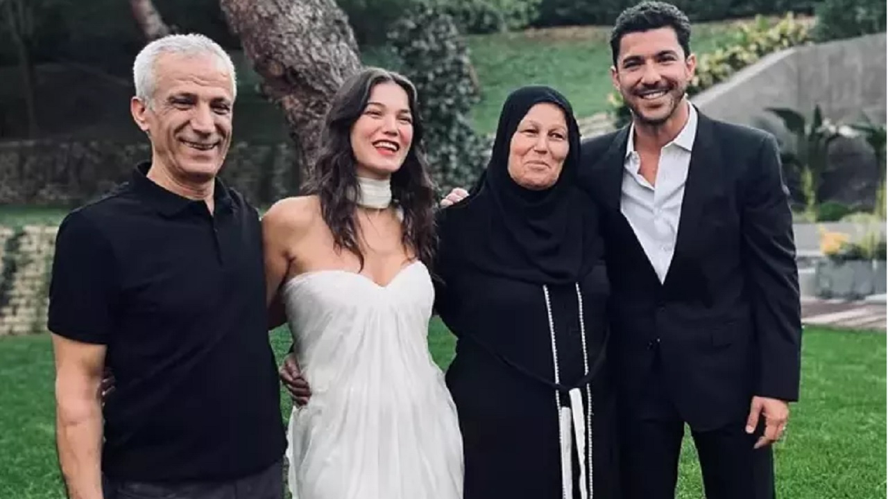 Pınar Deniz ve Kaan Yıldırım'ın düğününe ailesi katılamamıştı! İstanbul'da yemek yediler...
