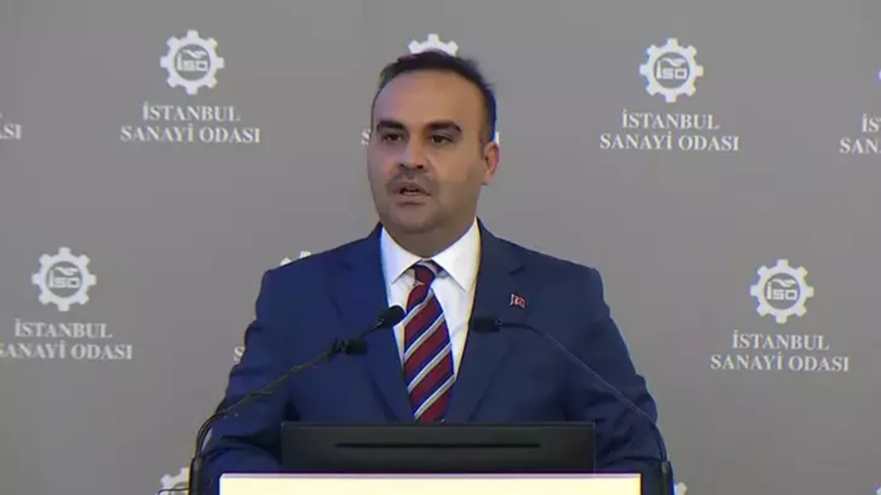 Bakan Kacır: Biz asla savunma sanayinden, milli teknoloji hamlesinden geri adım atmayacağız